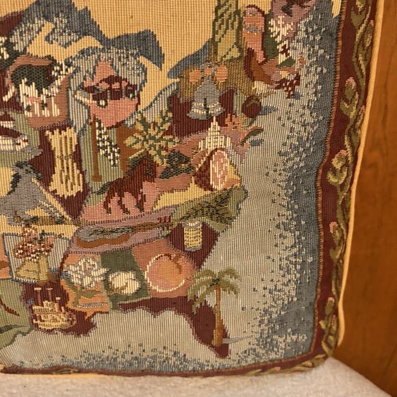 Vintage USA Map Tapestry Pillow Decorative Throw Cushion - Picture 5 of 7